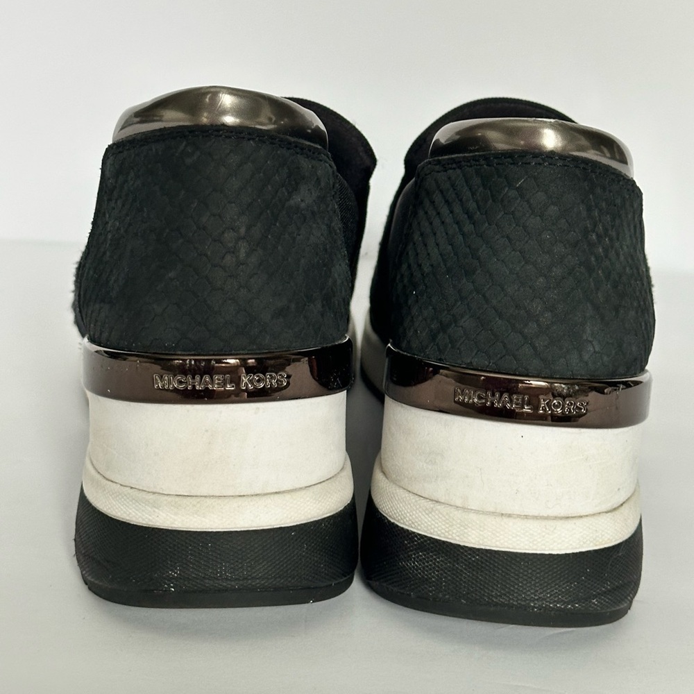 MICHAEL MICHAEL KORS
Felix Canvas and Snake-Embossed Nubuck Trainer 7.5 EUC - Picture 8 of 12